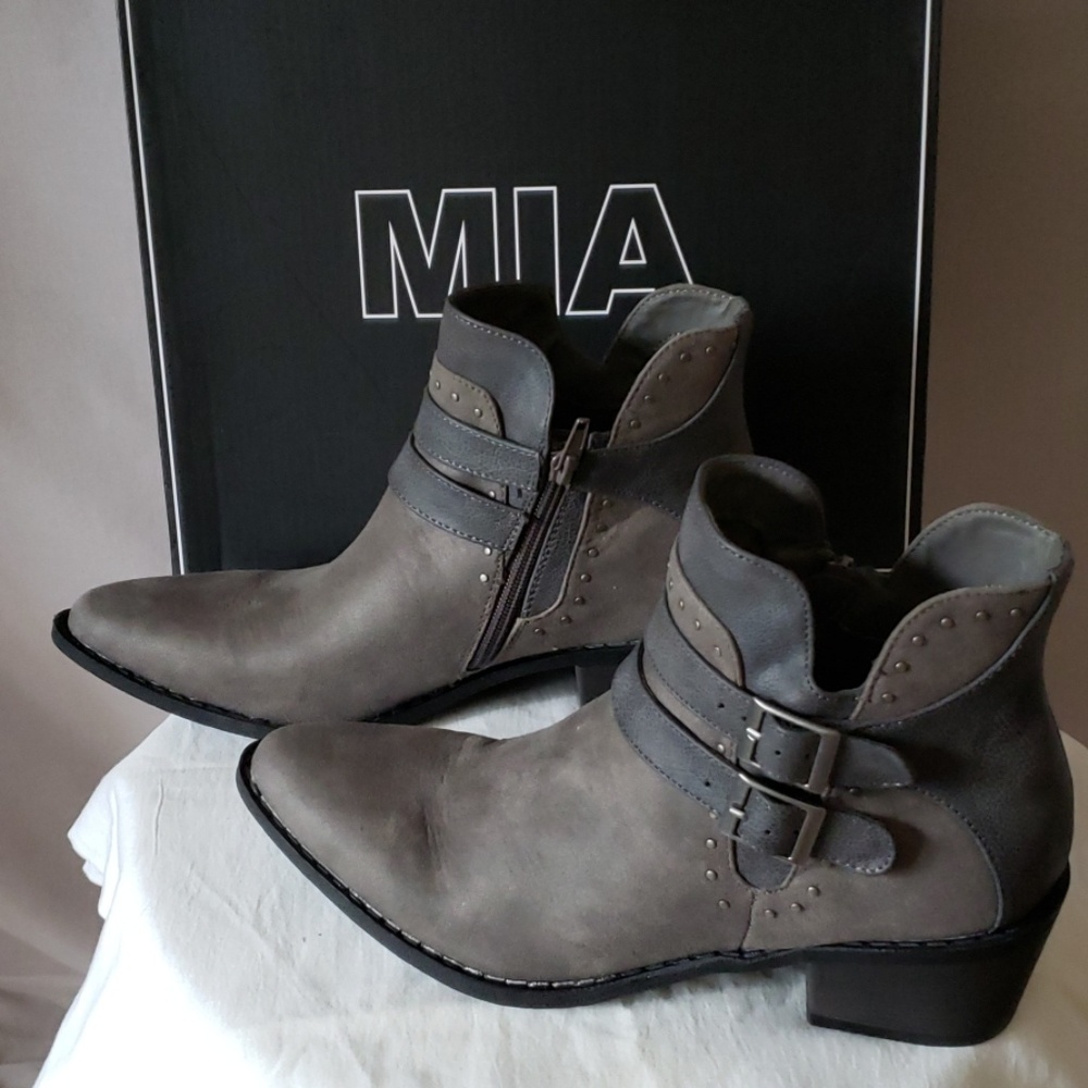 New with box gray booties